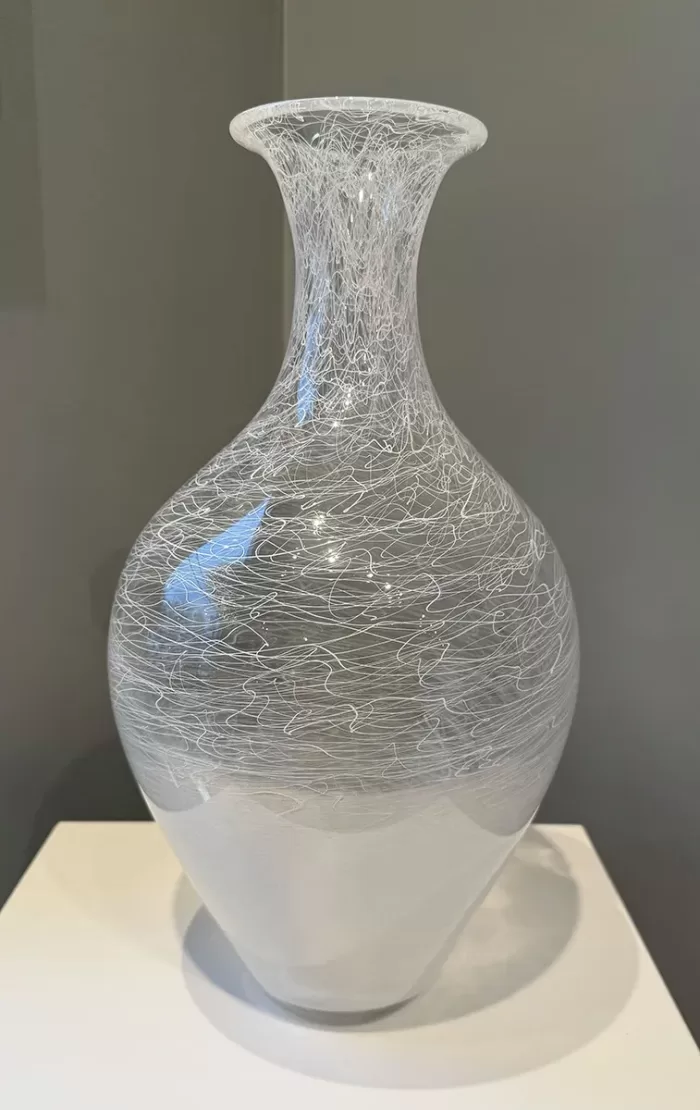 87_Moshe_Bursuker_Clear_Vase_White_lines copy