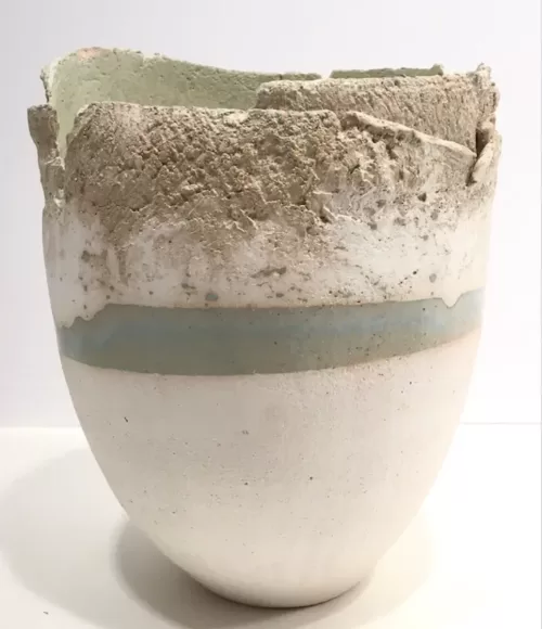 Helen_Kunzman_Broken-top-egg-pot-with-celadon-band