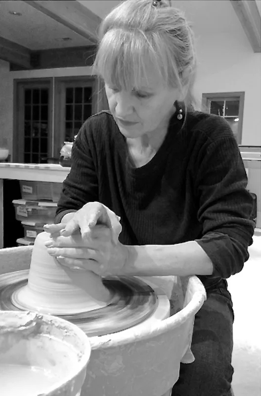 helen-kunzman-bio helen-kunzman-bio